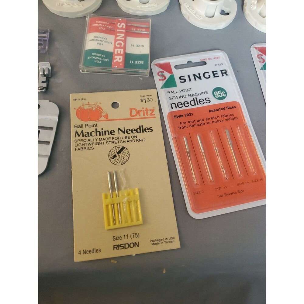 Vtg Singer Sewing Machine Accessories Buttonholer Needles See Pictures - Picture 13 of 16